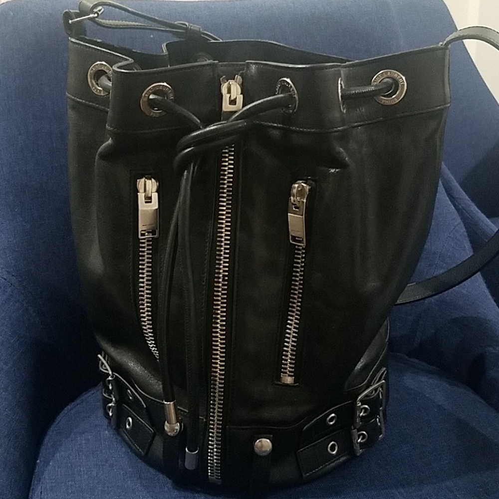 Saint Laurent bucket bag size medium